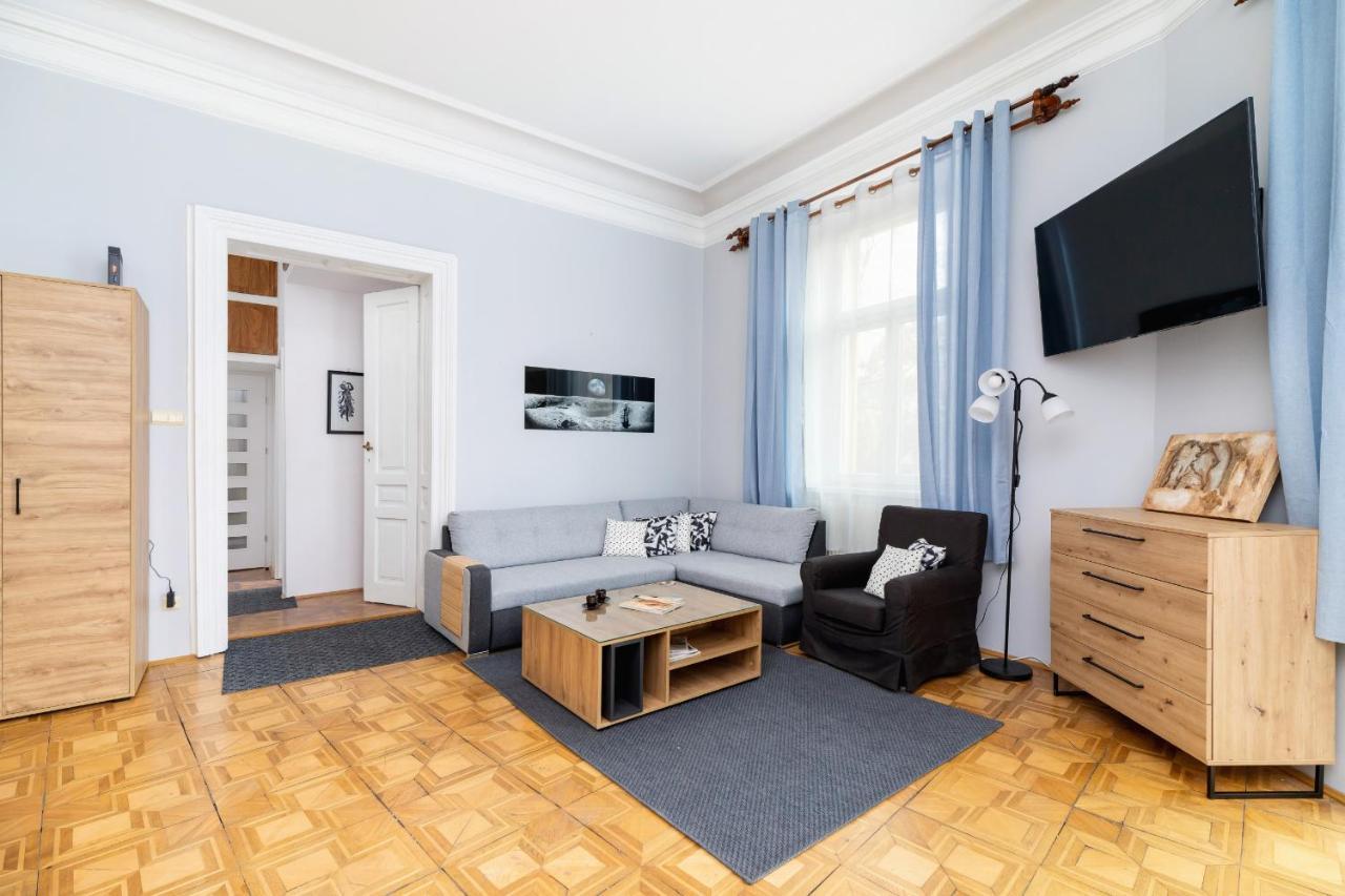 Podwale Apartment Uj Downtown Cracow By Noclegi Renters Краков Экстерьер фото