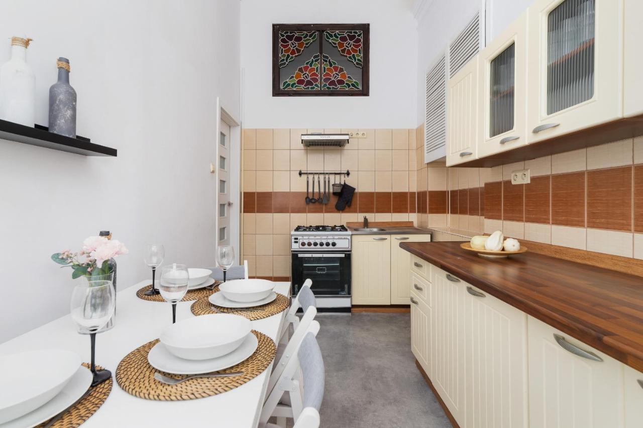 Podwale Apartment Uj Downtown Cracow By Noclegi Renters Краков Экстерьер фото